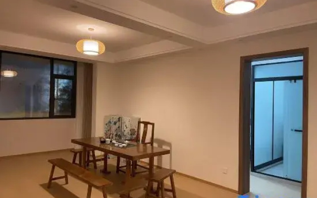 Jingdezhen Jiuge Homestay (Taoxichuan Creative Street)