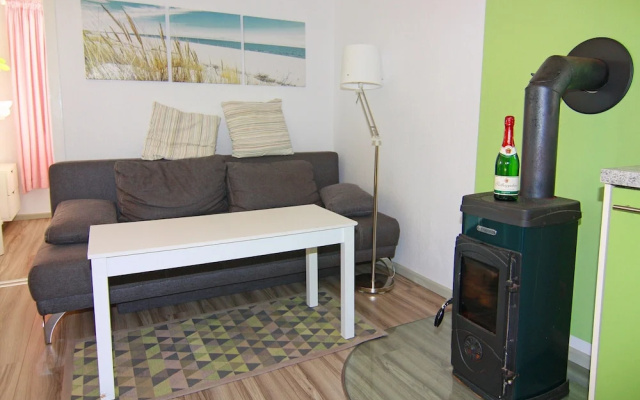 Ferienhaus mit Kamin am Achterwasser in Lutow