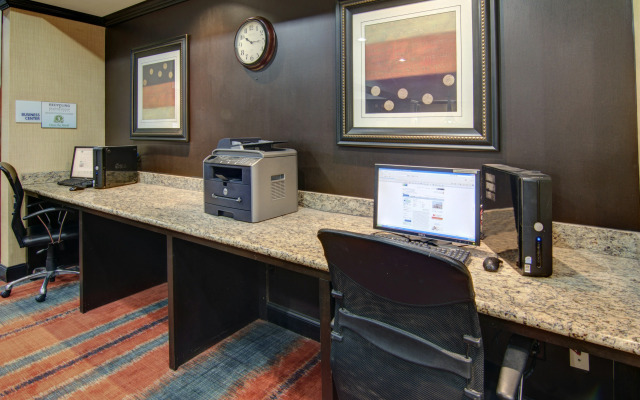 Holiday Inn Express & Suites Paris, Texas by IHG