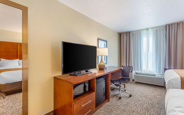 Comfort Inn DeKalb - University Area