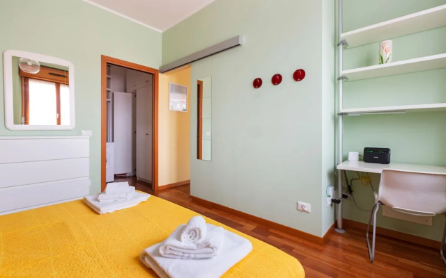 Savona District Terrace Flat