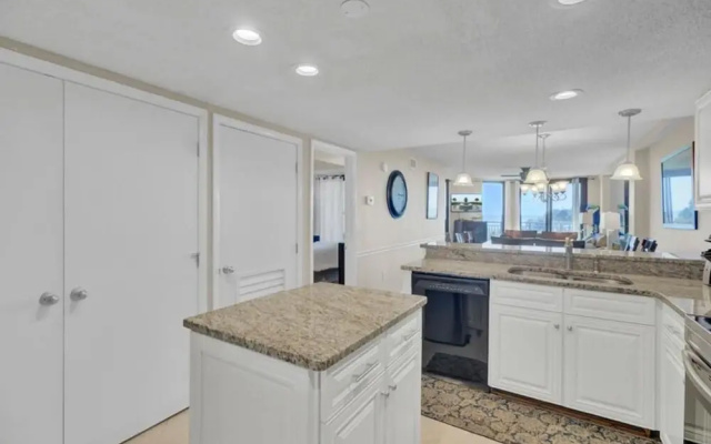 Shipwatch 308b by Wild Dunes, Oceanfront Condo With Resort Amenity Access