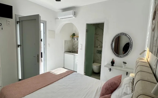 Sunshine Bay Suites