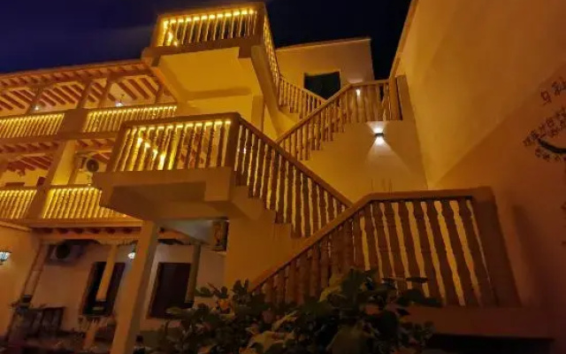 Slow Season House