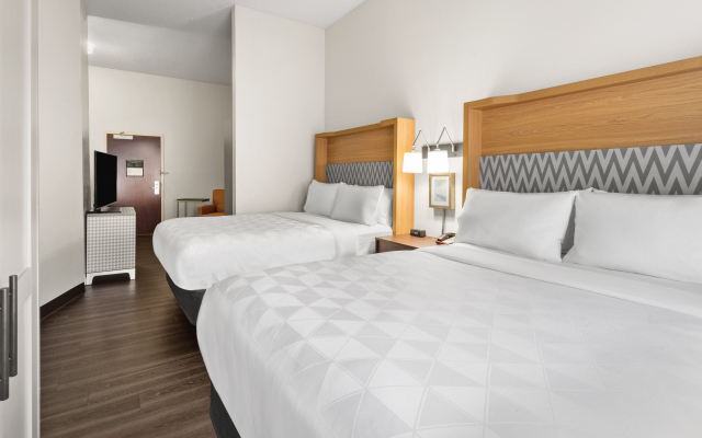Holiday Inn & Suites Bothell by IHG