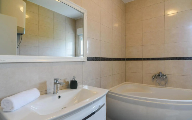 Villa Apartment AA 2