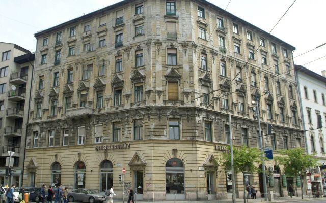 Отель City Center Design Apartments Венгрия, Будапешт - отзывы, цены и фото номеров - забронировать отель City Center Design Apartments онлайн вид на фасад