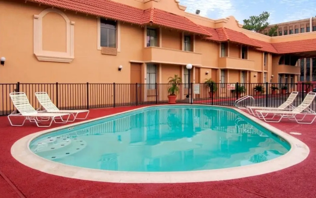 Memorial Inn and Suites