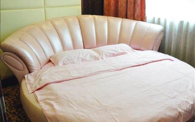 Jingzhou Yunlongshangfang Hotel