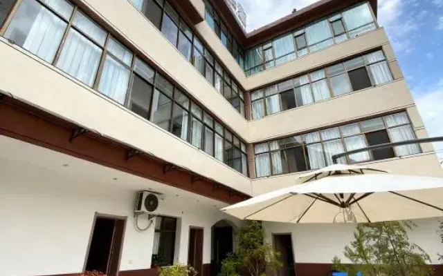Tanchang Mountain Side Homestay