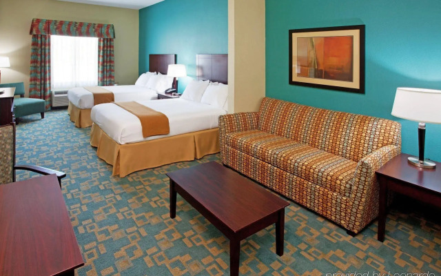 Holiday Inn Express & Suites Salem by IHG