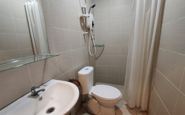 M Motel Meru