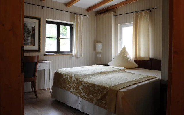 Hotel Schlossresidenz Heitzenhofen