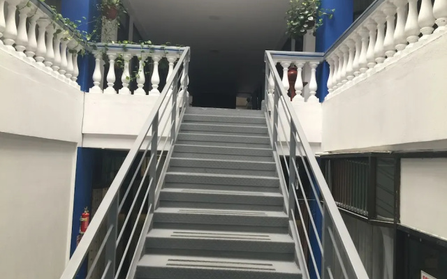 Hotel America