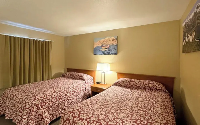 Young's Motel