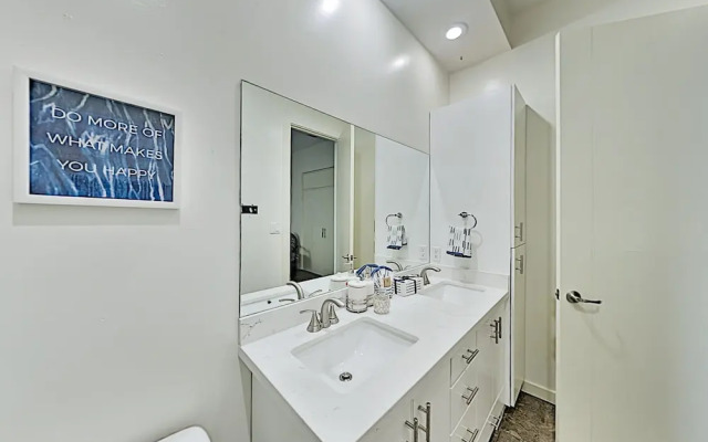 150pb101 3 Bedroom Condo