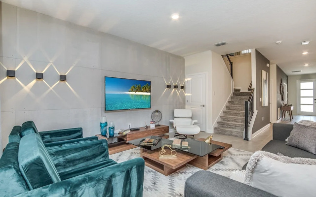 4586 Narrative Ln