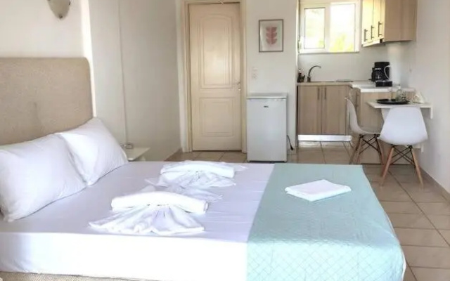 #4 Giorgos & Chara apartments
