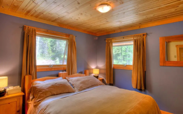Mount 7 Lodges