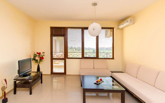 Lighthouse Apartments & Villas