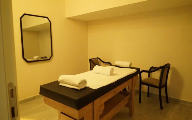 Ada Newday Resort Hotel