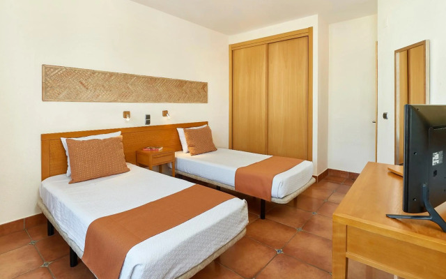 Oceanus Aparthotel