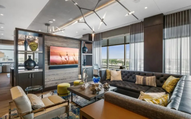 Bluebird Suites near Chevy Chase