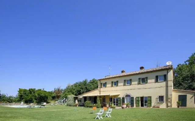 Villa Emily 10 by Marche Holiday Villas