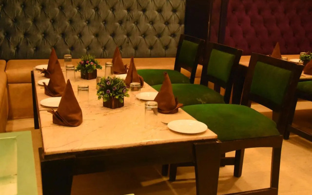 Clarks Inn Kaushambi