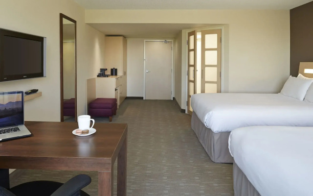 Novotel Montreal Aeroport