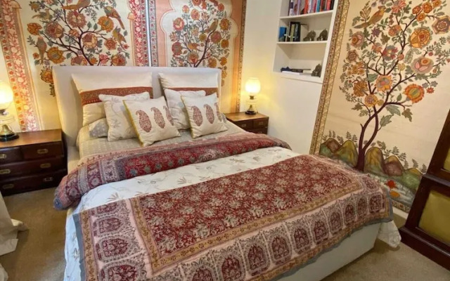 Beautifully Curated 2BD Flat Tyburnia, London!