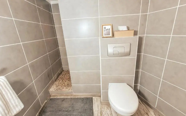 Studio avec terrasse indépendant calme absolu dans maison de famille
