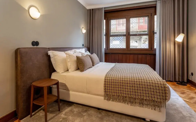 Spacious Family Apartment in Porto