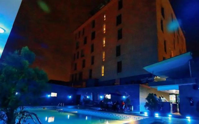 Airport Golden Tulip Hotel.