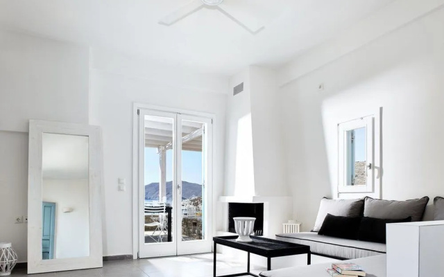 Eneos Kythnos Beach Villas