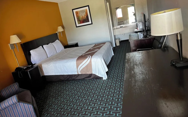 Express Inn & Suites
