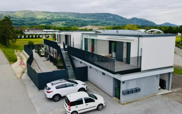 ZIMMERzuVERMIETEN in Deitingen Tiny House