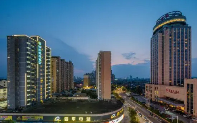 City Comfort Inn