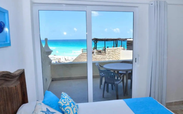 AR Cancun Plaza