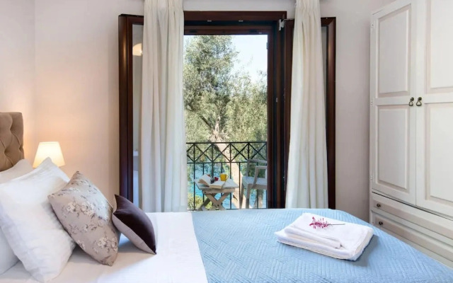 Aglaia Villa in Longos