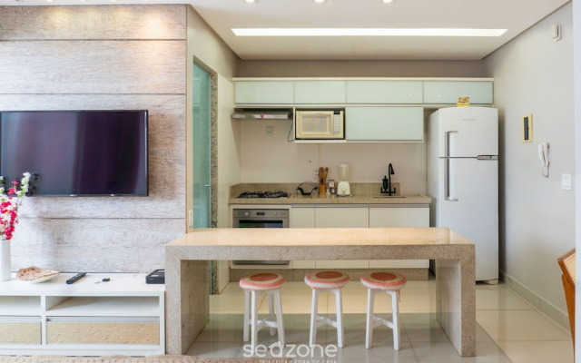 2brs apt 950 m fr/ Flamboyant Mall Unq1104
