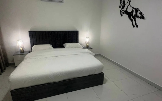 JRE Cozy Home Near All Services 22