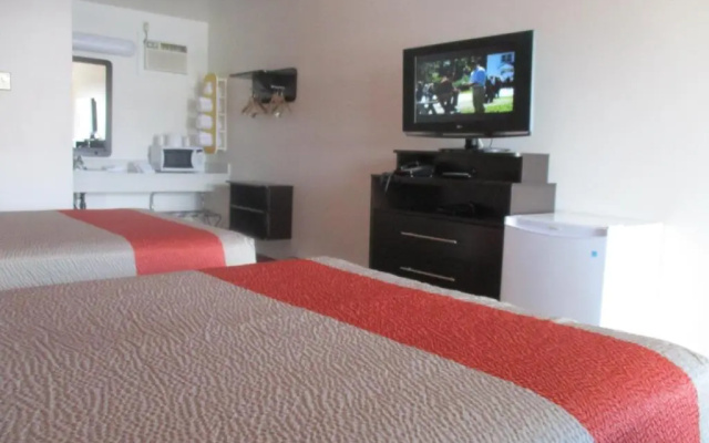 Skyline Motel