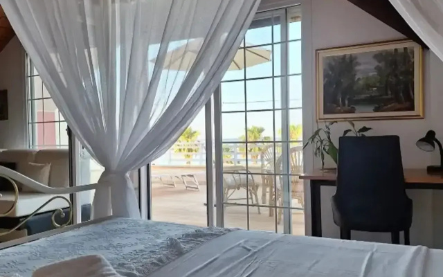 Luxury Apartments Kanali