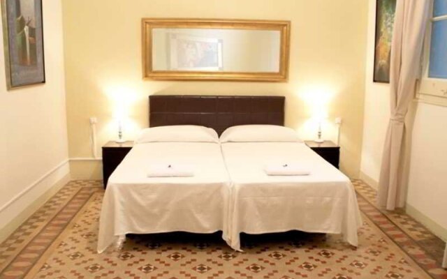 Отель Stay In BCN Suites вид на фасад
