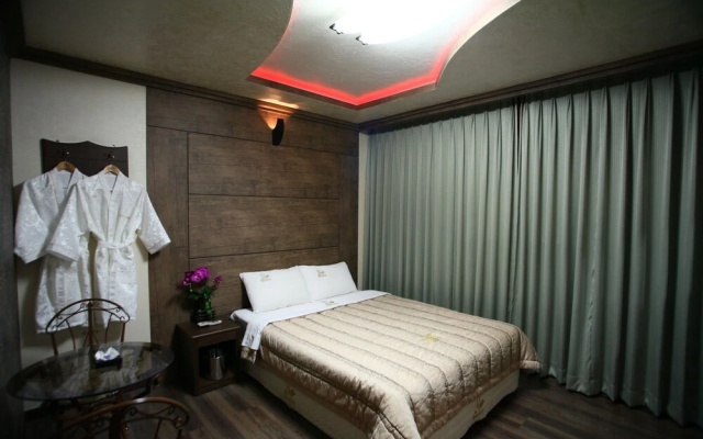 Boryeong Daecheon Raemian
