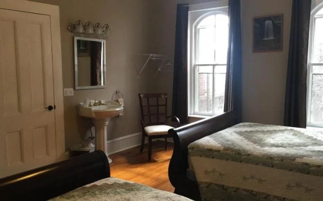 Cook Mansion Bed & Breakfast