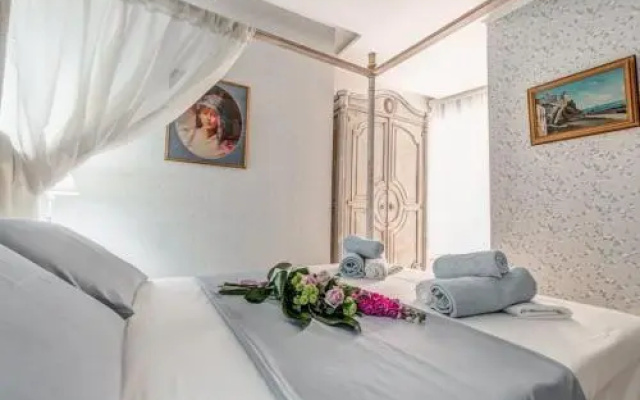 Papalina Suite