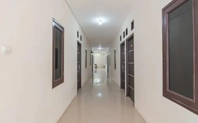 Jl. Gn. Gede No.22