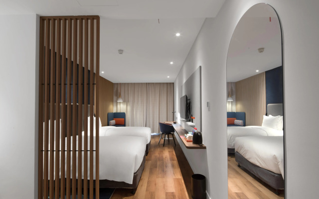 Holiday Inn Express Shanghai Tourism Zone